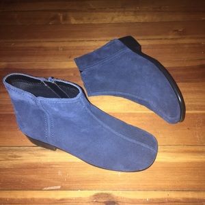 AEROSOLES SUEDE BOOTIES